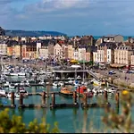 Kwatera prywatna Chez Vincent, Double Avec Salle De Bain, Wc Et Acces Prives, Tres Bon Emplacement Dans Dieppe, Au Calme, Avec Parking Gratuit Et Cloture, Terrasse Et Grand Jardin, Animaux Admis, Pas De Cuisine Micro Ondes Et Bouilloire Fournis Dieppe