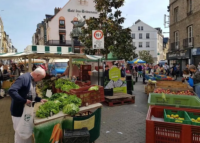 Chez Vincent, 2 Doubles, Avec 1 Salle De Bain Equipees, Avec Acces Prive, Tres Bon Emplacement Dans Dieppe, Au Calme, Avec Parking Gratuit Et Cloture, Terrasse Et Grand Jardin, Simple Et Convivial, Animaux Admis