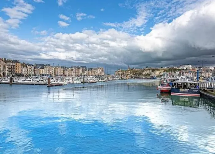 Chez Vincent, 2 Doubles, Avec 1 Salle De Bain Equipees, Avec Acces Prive, Tres Bon Emplacement Dans Dieppe, Au Calme, Avec Parking Gratuit Et Cloture, Terrasse Et Grand Jardin, Simple Et Convivial, Animaux Admis Διέππη