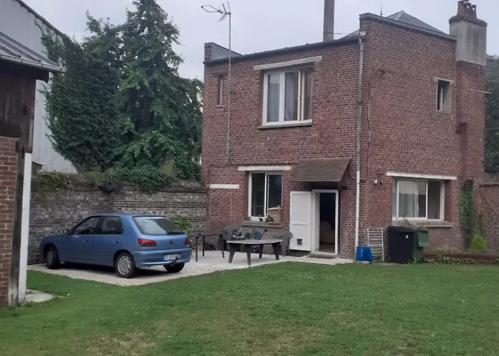Chez Vincent, 2 Doubles, Avec 1 Salle De Bain Equipees, Avec Acces Prive, Tres Bon Emplacement Dans Dieppe, Au Calme, Avec Parking Gratuit Et Cloture, Terrasse Et Grand Jardin, Simple Et Convivial, Animaux Admis *